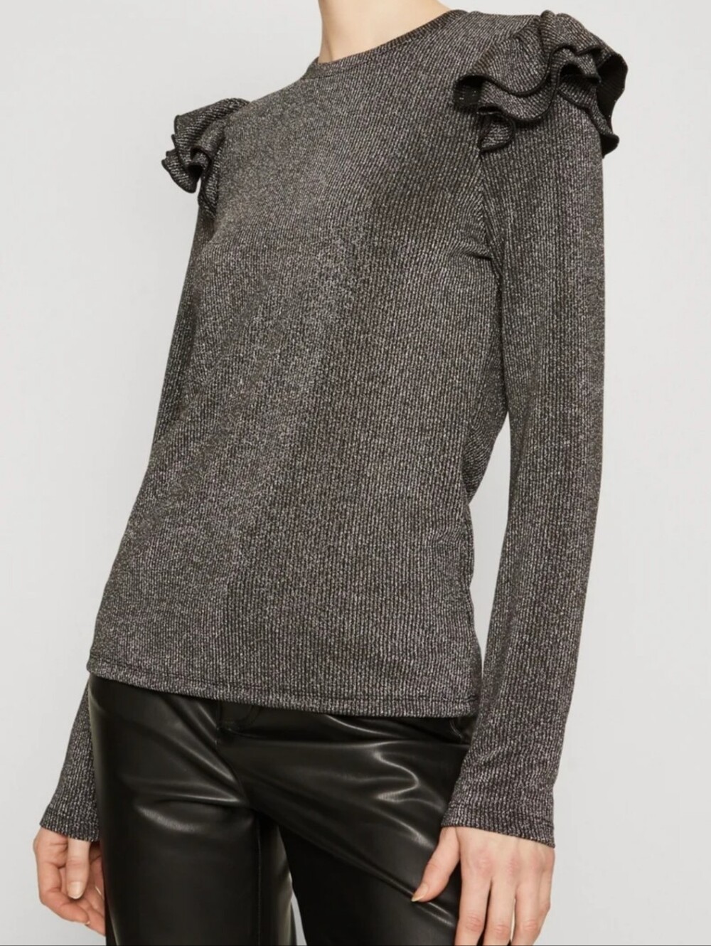 Gap Women's Size Medium Metallic Black Ruffle Shoulder Long Sleeve Top Tunic
